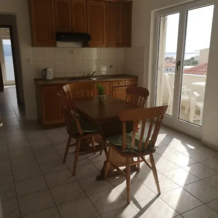 Anic Apartment *